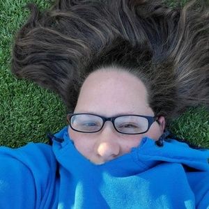 Meet your Posher, Leslie